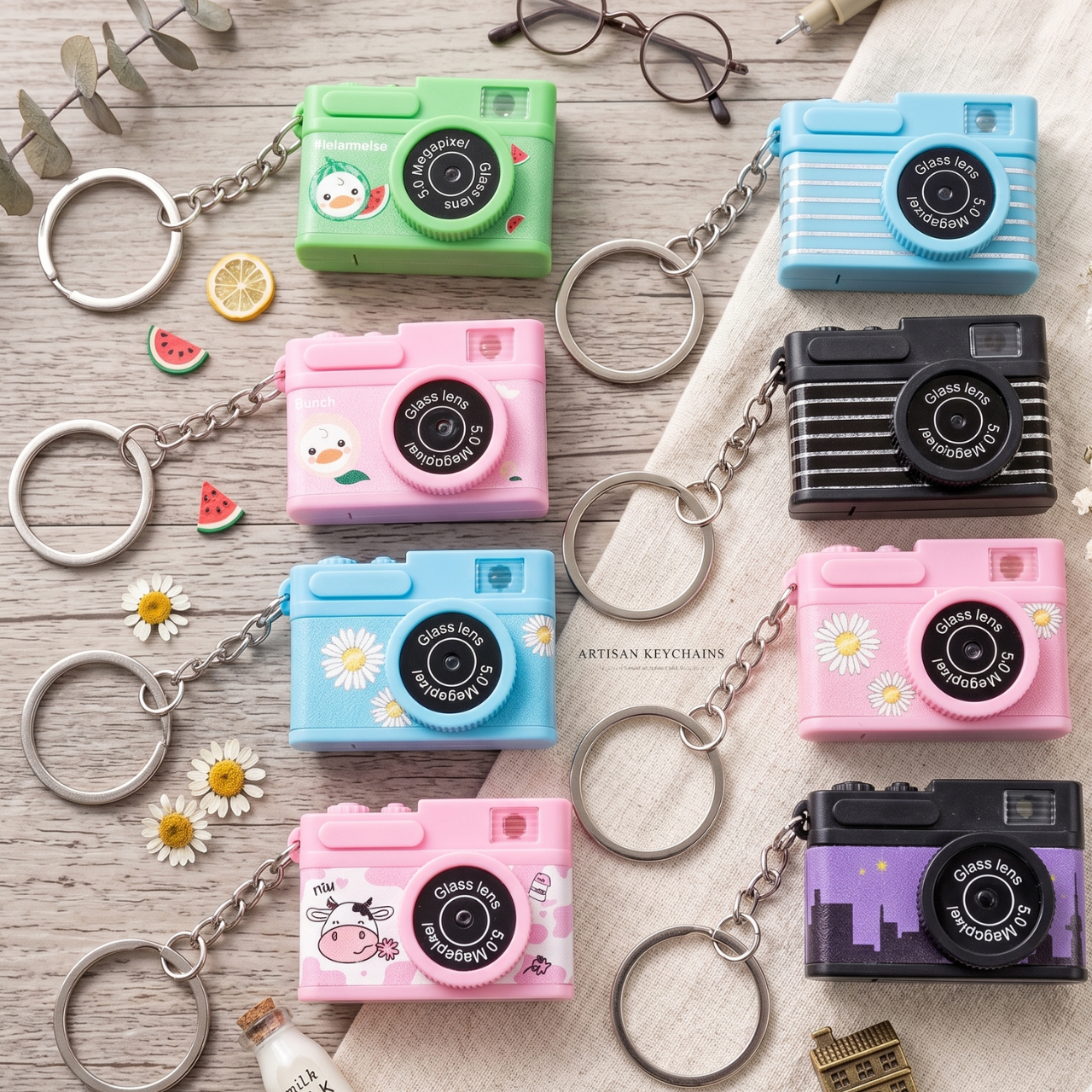Mini Camera LED Light Keychain Cute Luminous Acrylic Camera Pendant with Multicolor Glow Trendy Daisy Design Key Ring Charm for Bags, Keys & Gifts (1 Pc) | Buy2Enjoy